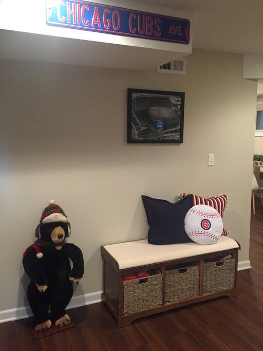 Entryway/Cubs nook