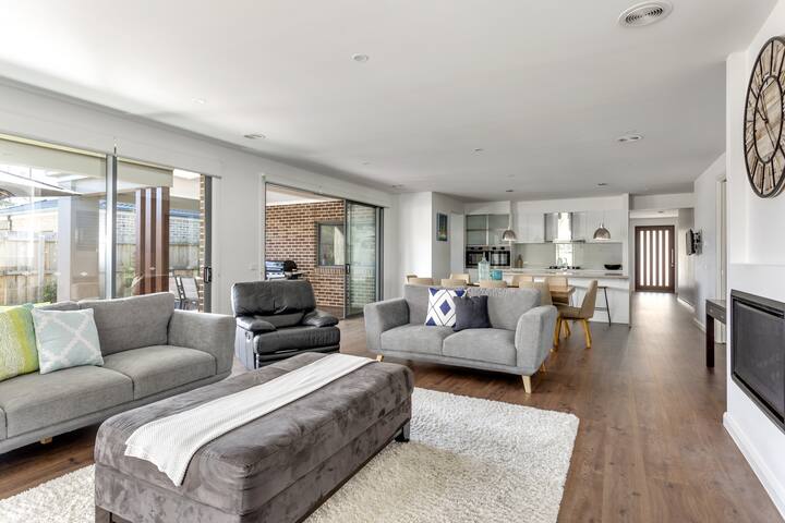 Luxury Peninsula Getaway