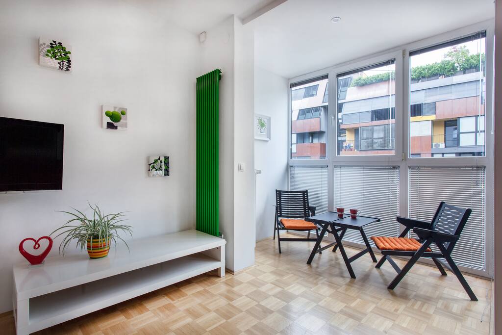 In the apartment you will find all the information you need for your pleasant stay in Ljubljana, including a Guidebook with my personal recommendations, secret spots worth visiting, best places to eat (with recommended dishes, all personally tested) and suggestions for day trips to other parts of Slovenia.