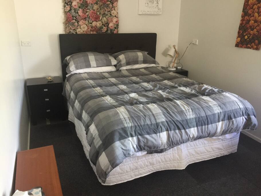 Double bed in a nook