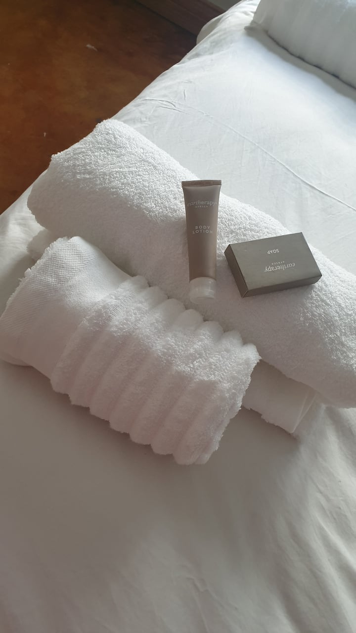 Bath towels per person per stay