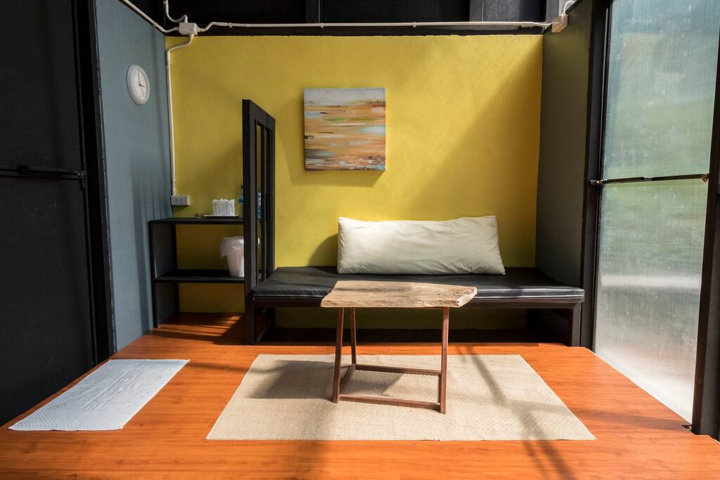 Living/dining room area