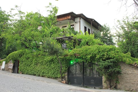 Kuscu Konak Histórico Hogar Terraza Jardín 2
