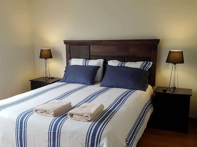 Master Private Bed/BATH Close to LIMA INTL AIRPORT