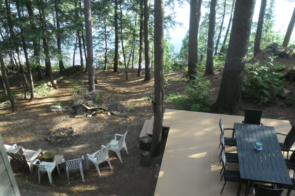 Deux point vue sur le lac.