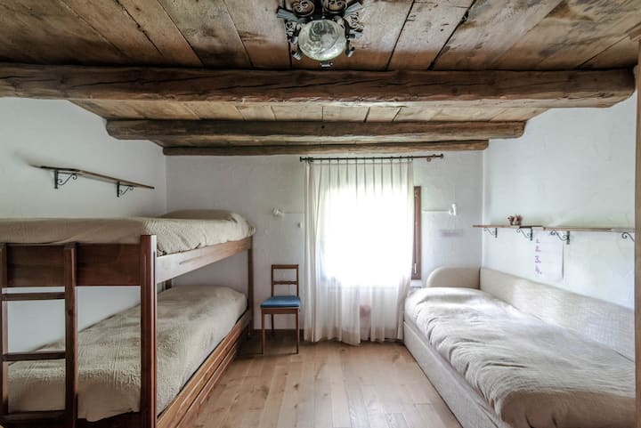 غرفة النوم 2