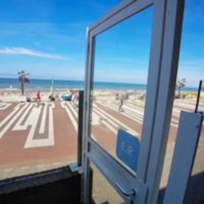 Walk from your terrace direct a boulevard