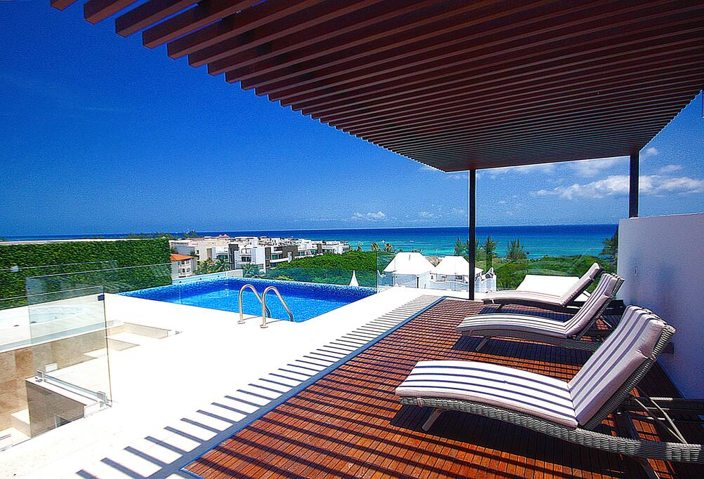Isn't this view of Caribbean amazing?