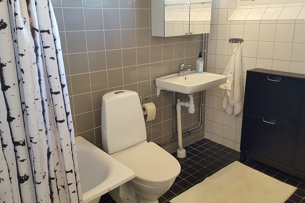 Bathroom with bathtub