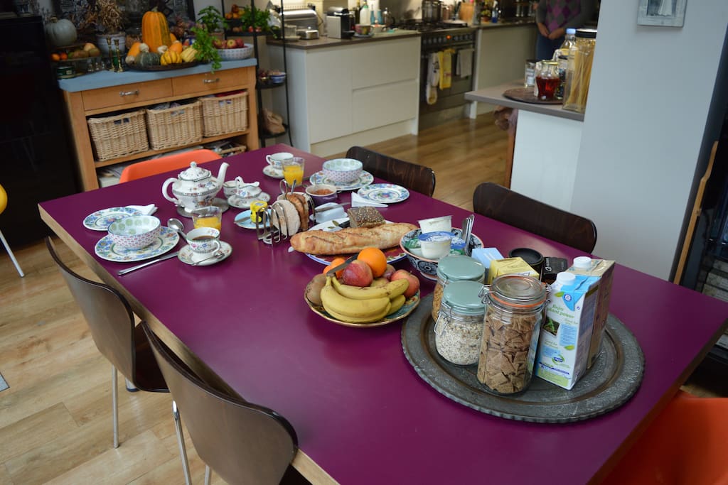 Continental breakfast: fruit juice, fresh bread, toast, a selection of preserves, yogurt, fruit and cereals with your choice of dairy, soya or oat milk