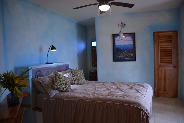 Спална соба со спуштање