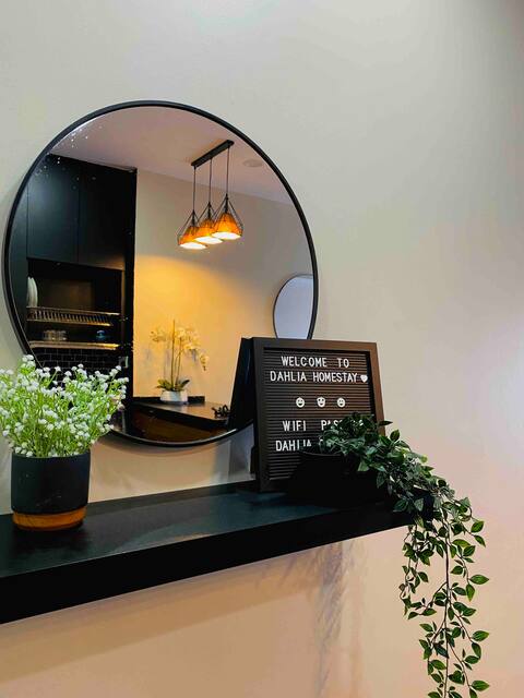 Dahlia Homestay | Cozy Apartment with Pool