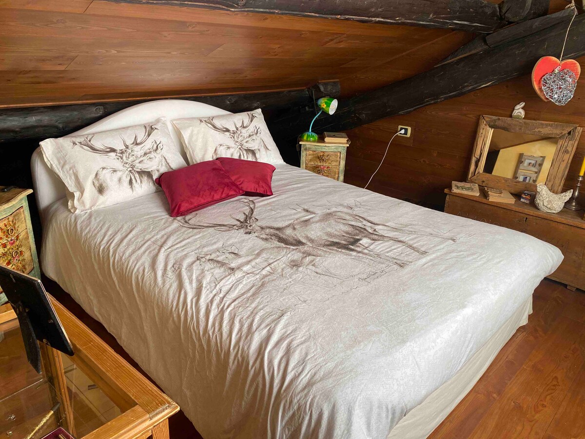 Dvokrevetna spavaća soba na prvom