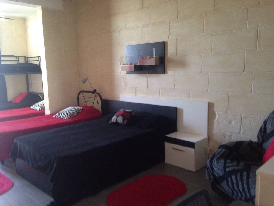 Guests private bedroom