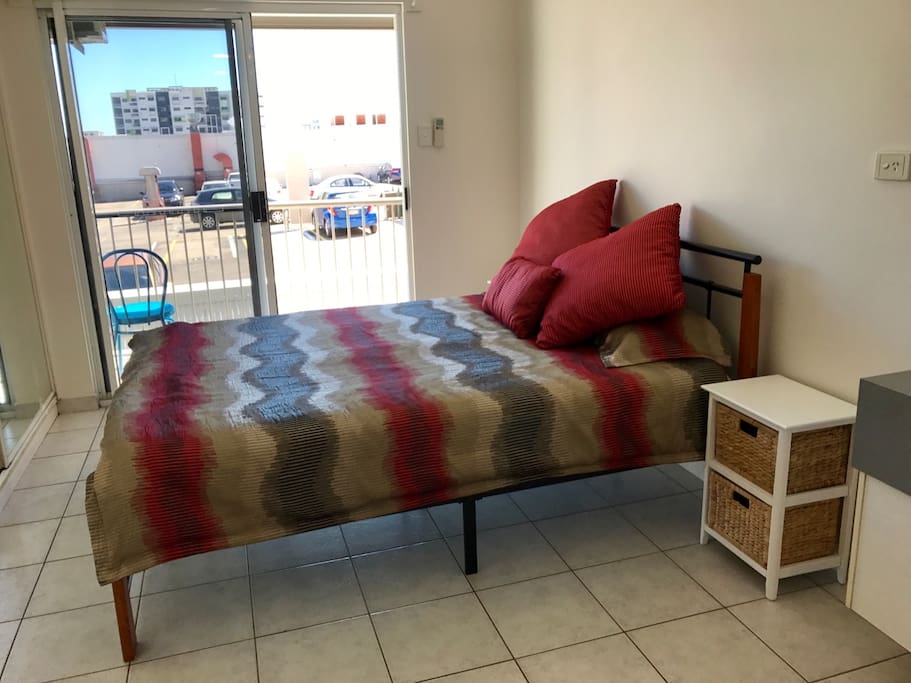 Queen size bed
