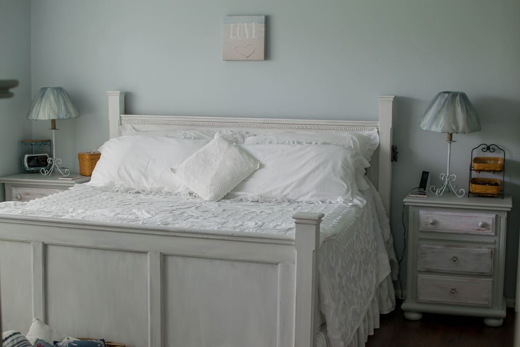 Master Bedroom has sleep number king bed with a 4" memory foam topper.