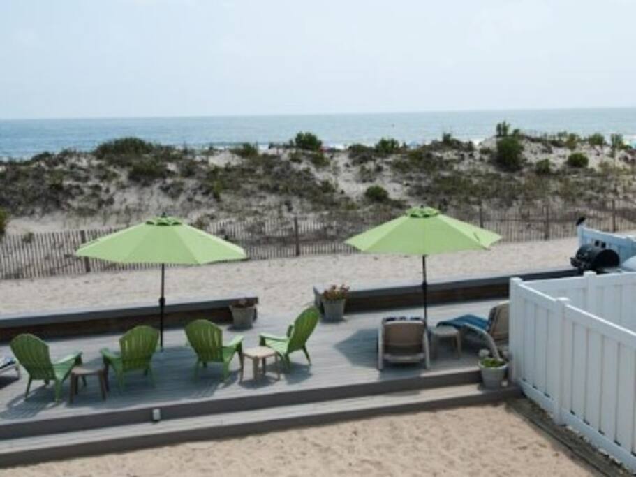 Front Lanai with grills