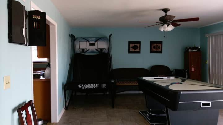 Escape To Bowers Beach (Near Dover And De Turf) - Bowers Beach, DE