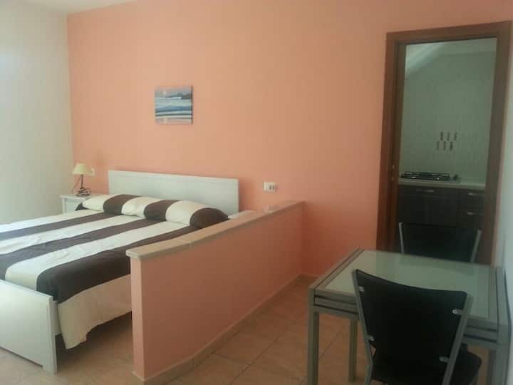 Grazioso Monolocale   A 500 M  Dal Mare - Vieste