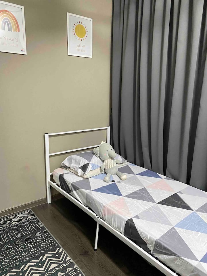 Treća soba s krevetom za jednu osobu (samo ventilator).