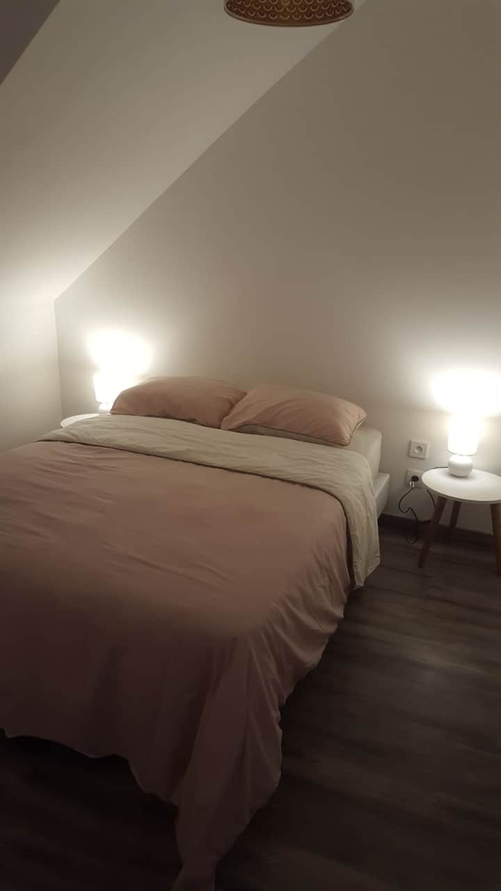 საძინებელი 1