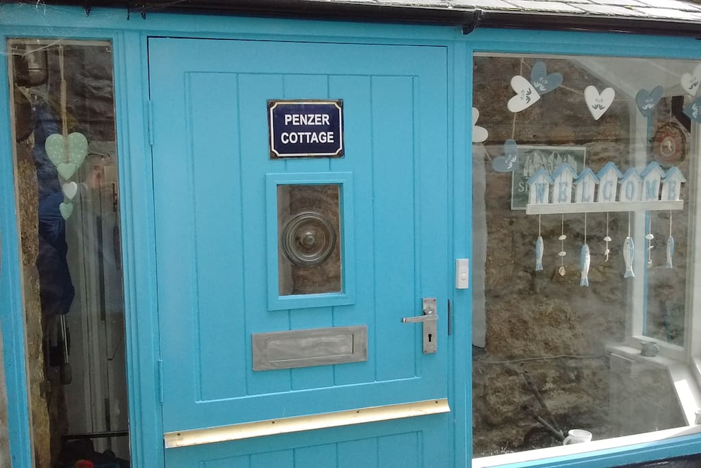 Welcome to Penzer Cottage where you can relax and enjoy Mousehole village and surrounding area
