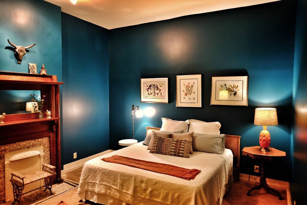 King bedded room Two: Bee side.