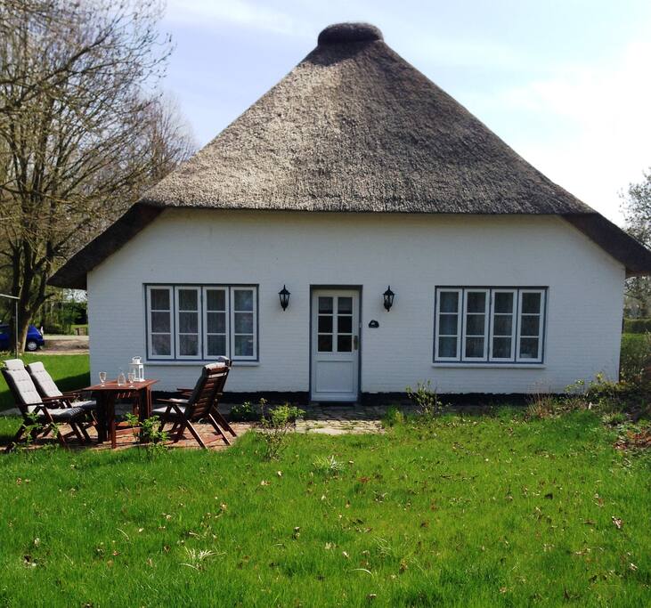 Terrasse und Garten der Wohnung "Alte Werkstatt"