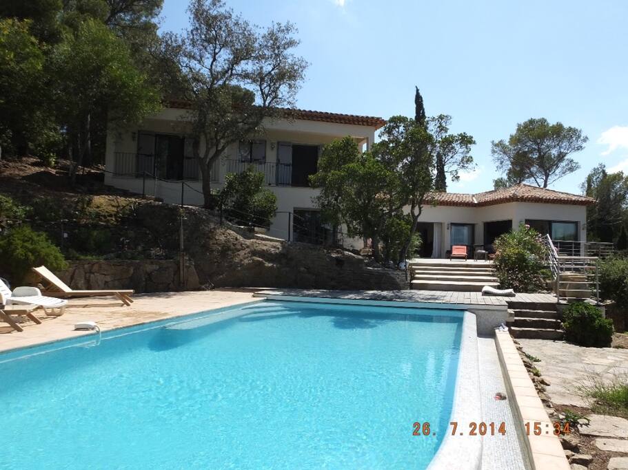 piscine à débordement