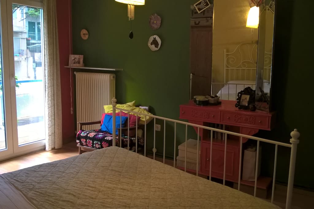 Queensize bedroom #2