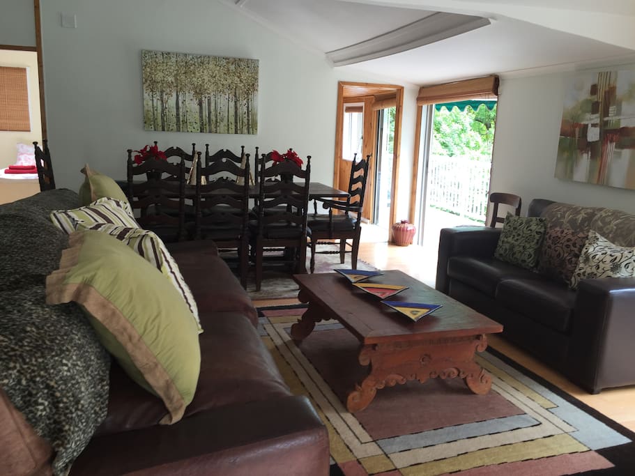 Lounge dining area