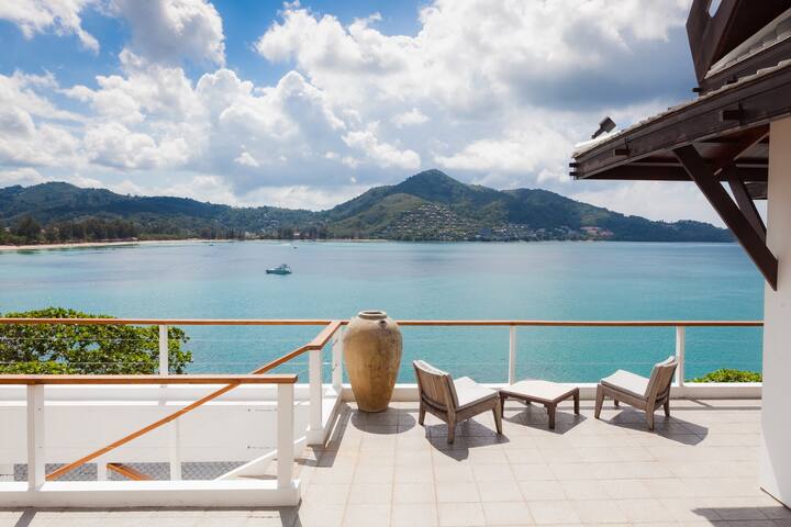 Private terraces with bay view