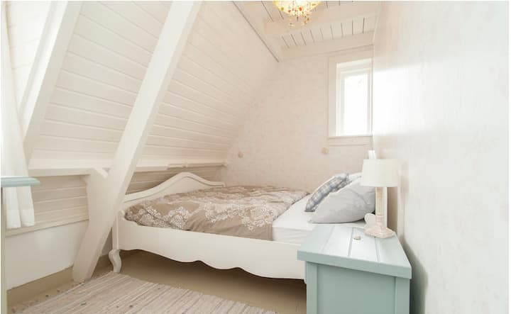 Slaapkamer met tweepersoonsbed - Bedroom with double bed