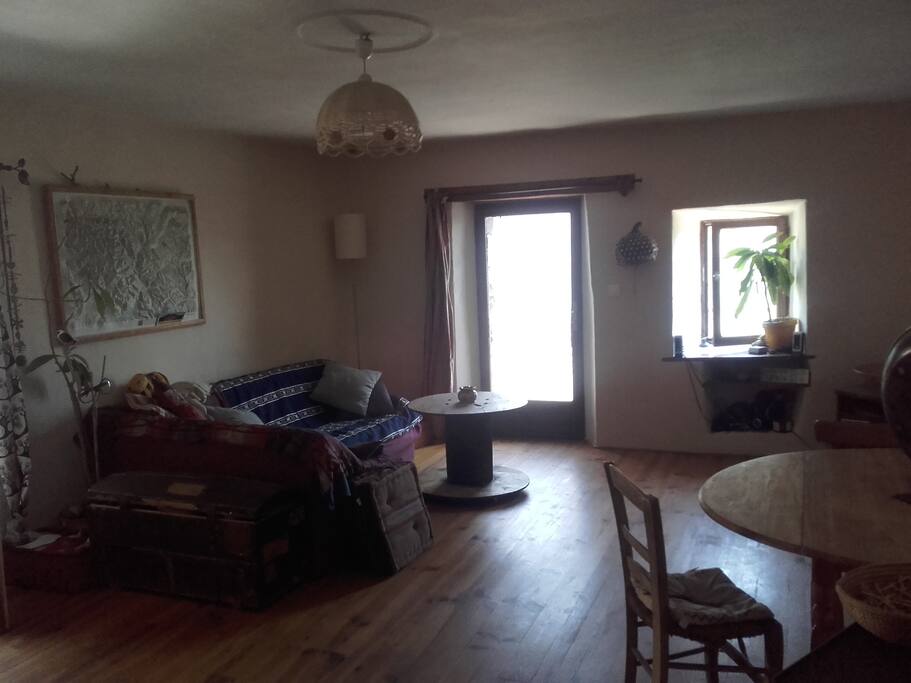 Pièce de vie (38m2) côté Salon