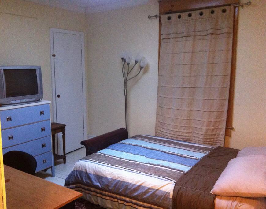 Double Bed