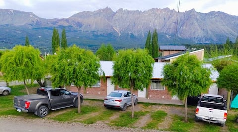 Top Airbnb: Los Lupulos Private Apartment. en El Bolsón