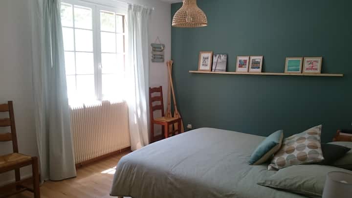 Спална соба 1. Спие 160 x 200