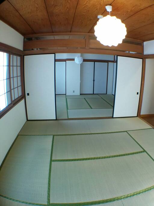18畳の広い和室が魅力です。