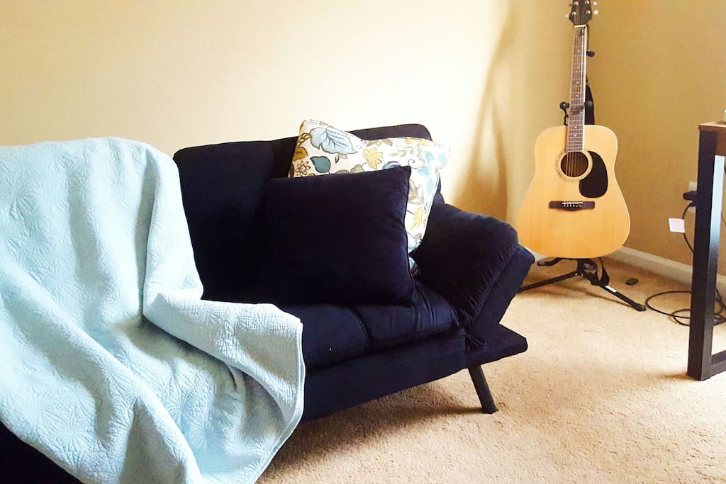 Music-themed private space with brand-new futon!