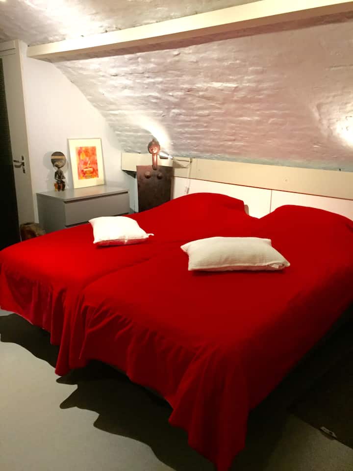 Cómodas camas con somier