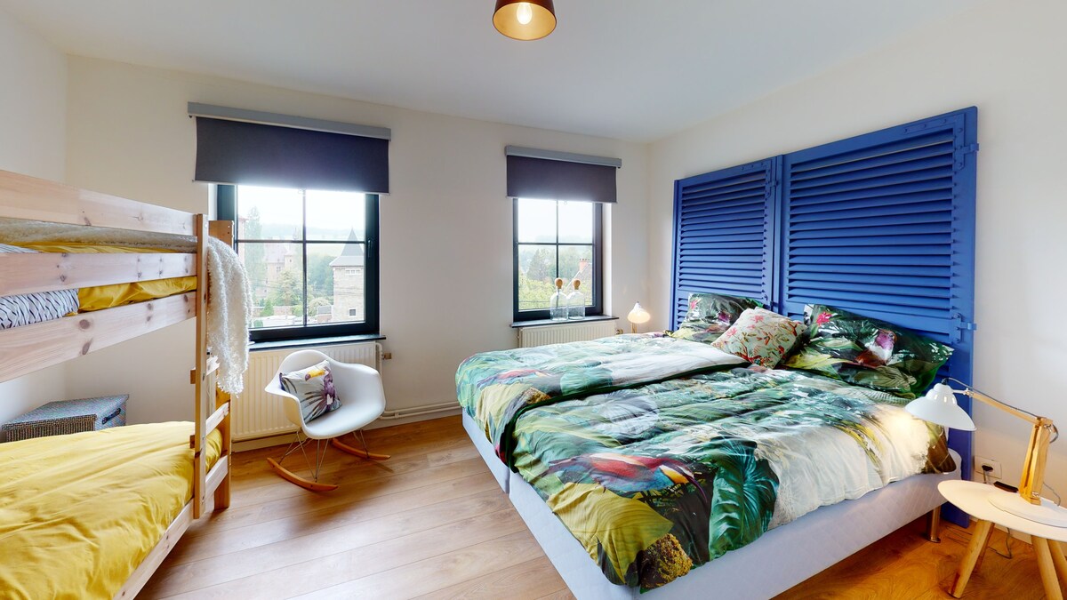 Naša tretia spálňa je vybavená pre 4 osoby. Ideálne pre rodinu s ( malými) deťmi alebo skupinu priateľov, ktorí radi spia spolu.