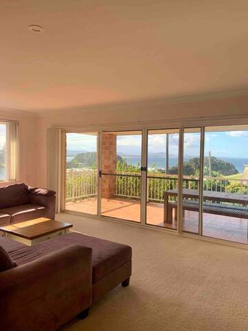 Scotts Head Little Beach Lookout gallery image 3