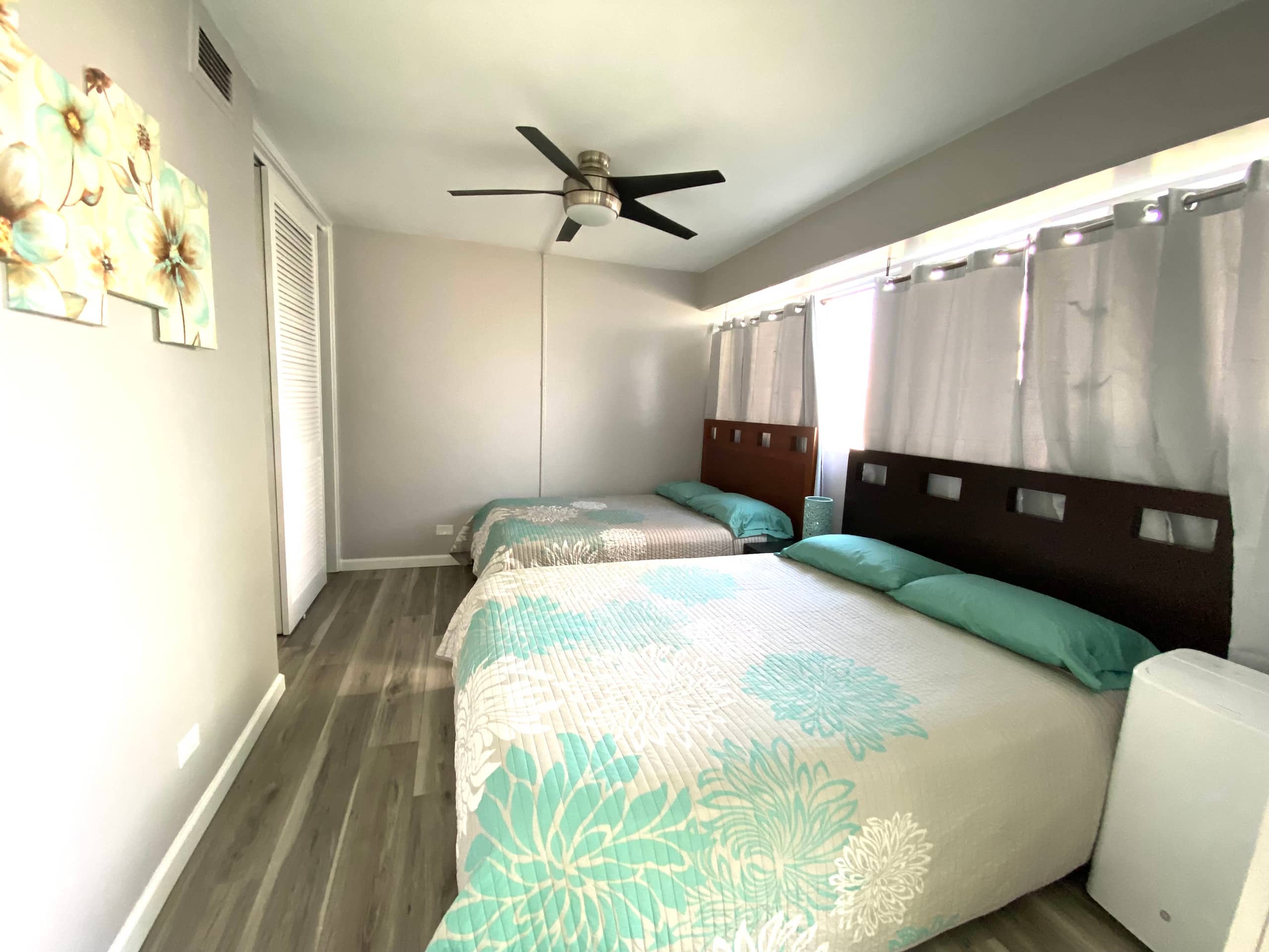 Waikiki 2 Bedroom Condo - Image 5