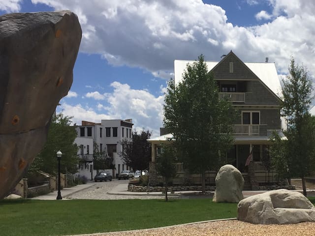 River Trail Retreat in South Main