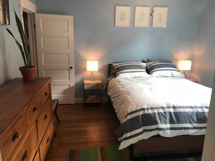 ห้องนอนชั้นล่างหมายเลข 1