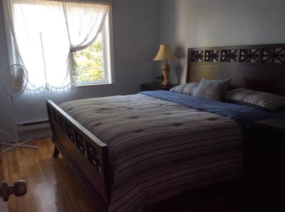 king size bed