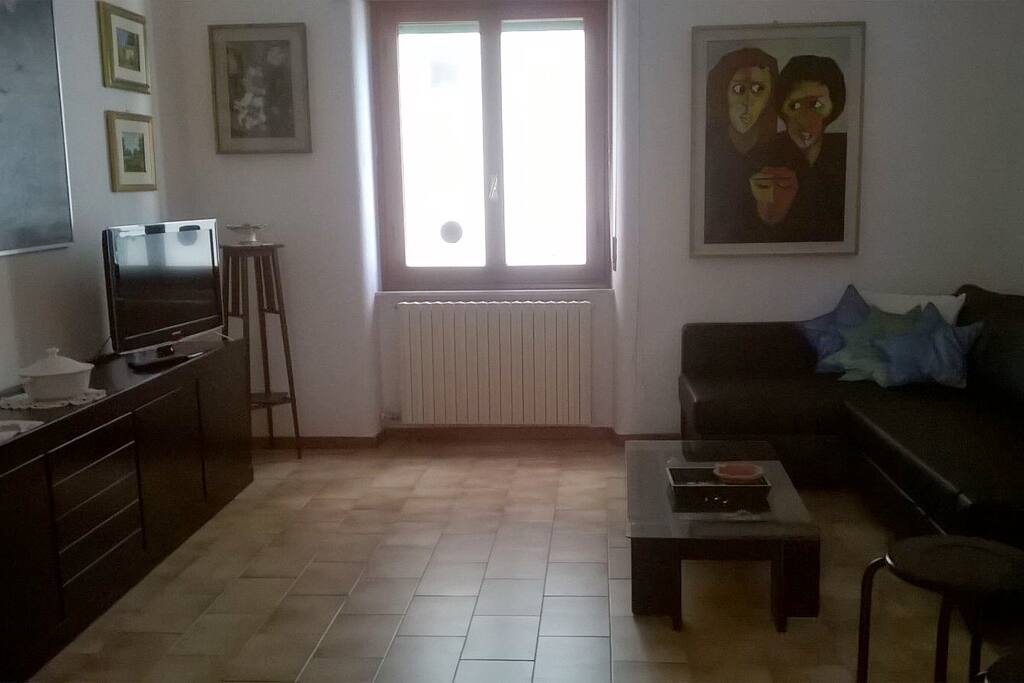 Soggiorno con divano letto