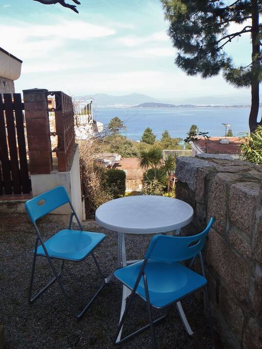 Vue devant la cuisine