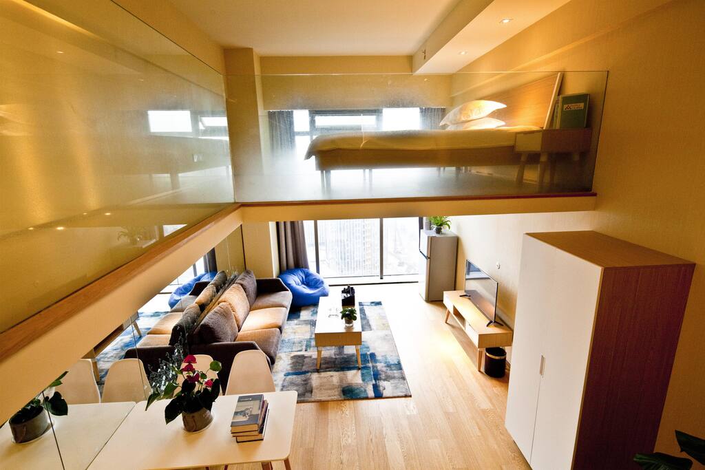 LOFT