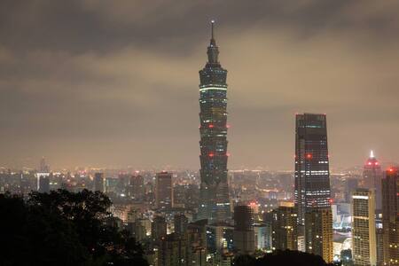 Charming Room Retreat in Taipei 101
